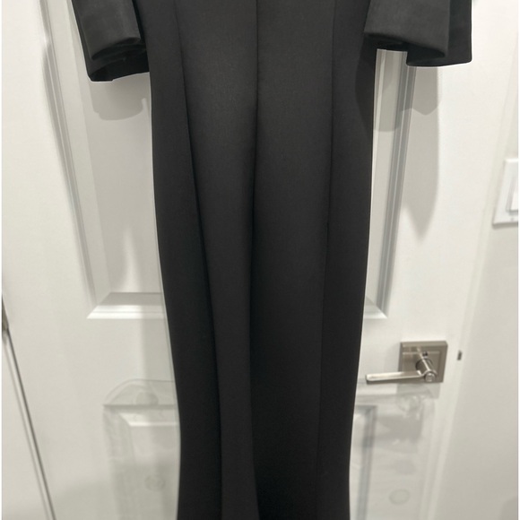 Jovani Evening Off the shoulder full length Trumpet Gown. - Picture 3 of 6